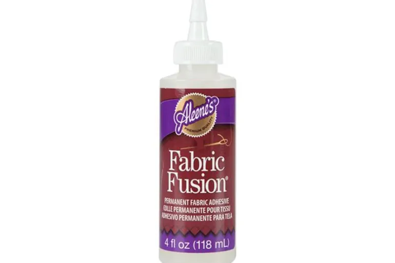 Aleene’s Fabric Fusion 4oz Bottle