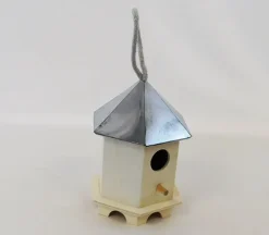 Birdhouse – Metal Roof