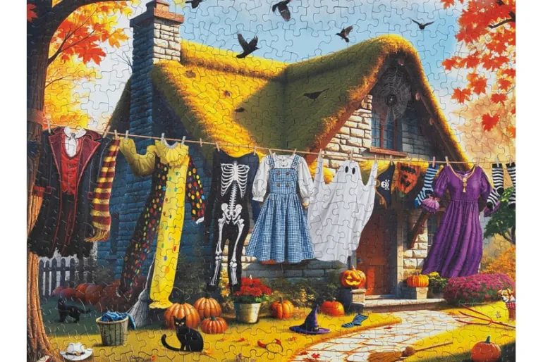 Candy Quest 500-Piece Halloween Puzzle