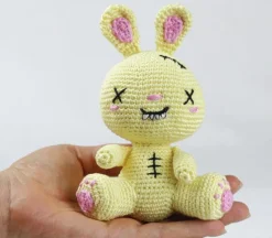 Caylee the Cat Amigurumi Kit