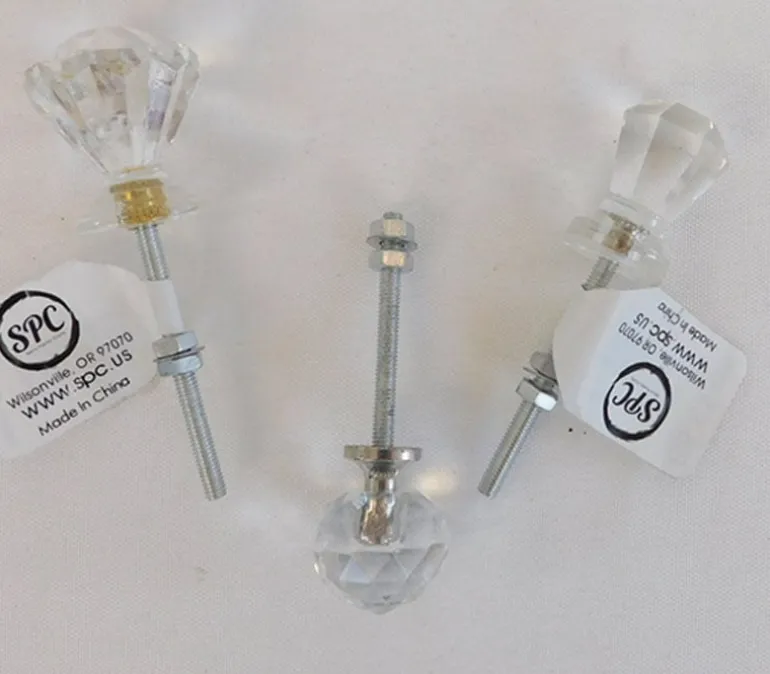 Diamond Cut Clear Glass Knob – Assorted Styles