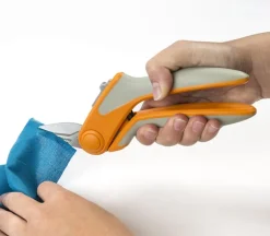 Fiskars® Easy A Countion Rag Quilt Snip For Tabletop Cutting (8″)