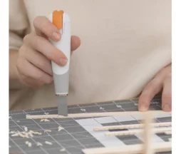 Fiskars Heavy-Duty Easy Change Detail Knife Set Diy (11 Blades)