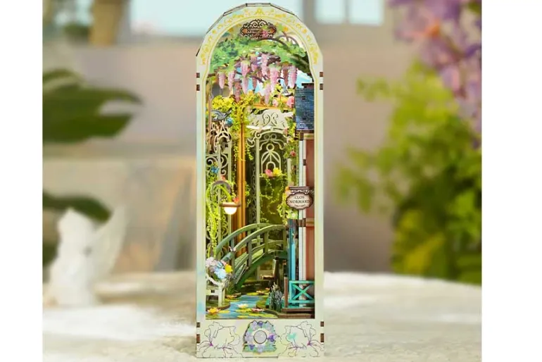 Hands Craft Giverny Garden 3D Puzzle Book Nook Kit
