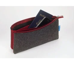 Itoya Midtown Pouch – 5 x 9 inch – Charcoal and Maroon