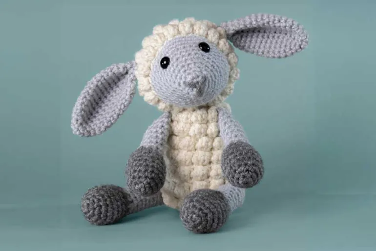 Lamb Amigurumi Crochet Kit