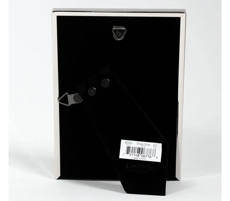 Lawrence Simply Metal Frame – Silver (view sizes)