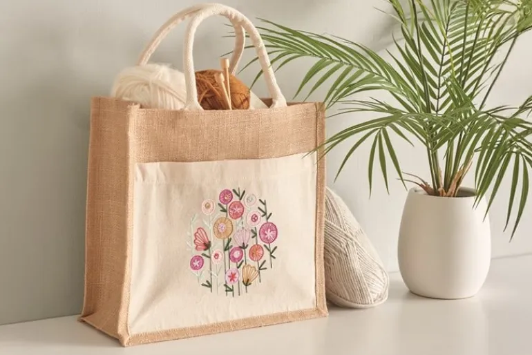 Leisure Arts Botanical Beauties Embroidery Book