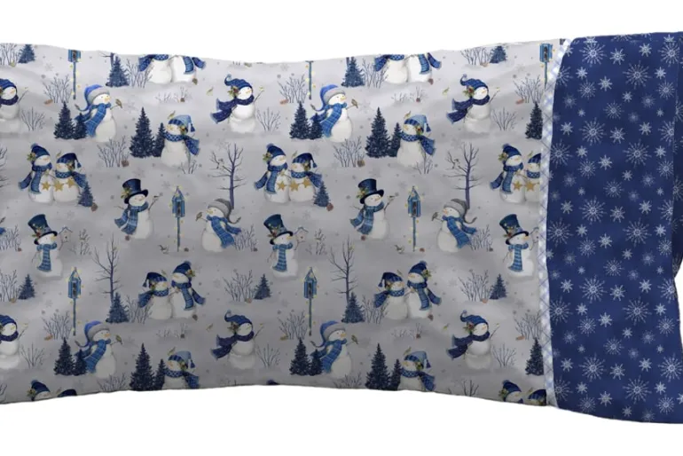 Let it Snow-man Scenic Snowmen on Light Blue