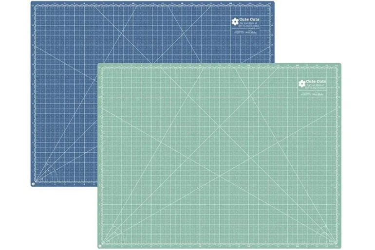 Lori Holt Cute Cuts Blue/Green 18-in x 24-in Cutting Mat