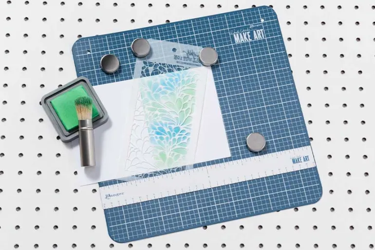 Make Art Stay-Tion – 12″ Magnetic Crafting Work Surface