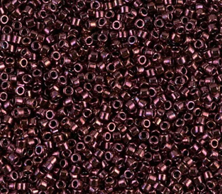 11/0 Miyuki Delica Seed Bead – Metallic Raspberry