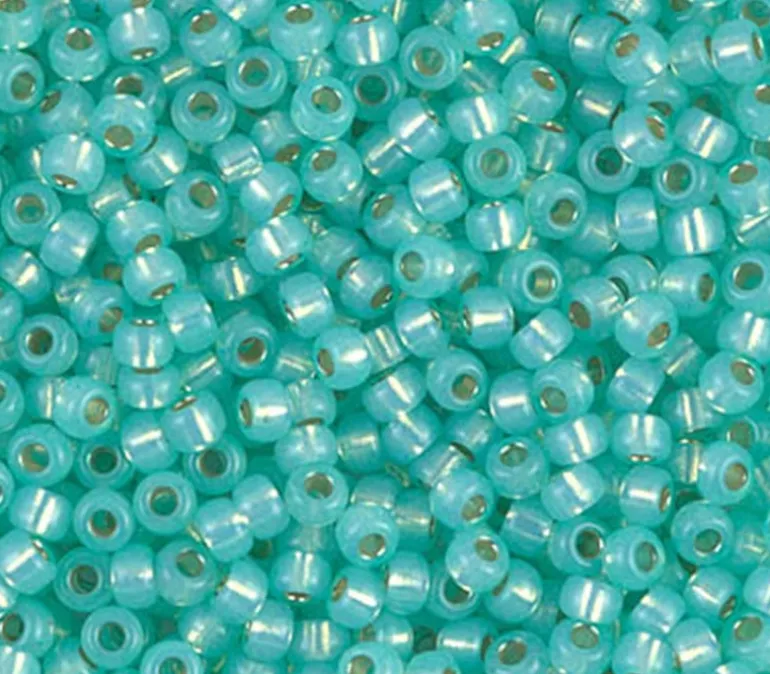 8/0 Miyuki Round Seed Bead – Dyed Mint Green Silver Lined Alabaster