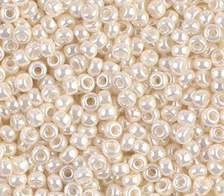 8/0 Miyuki Round Seed Bead – Ivory Ceylon