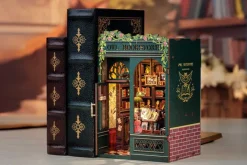 Owl Bookstore Book Nook