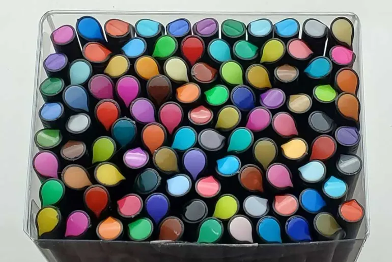 136 Pencil & Marker Storage Case – Zippered Organizer