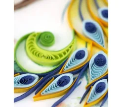 QuillingCard Quilled Greeting Card – Posing Peacock