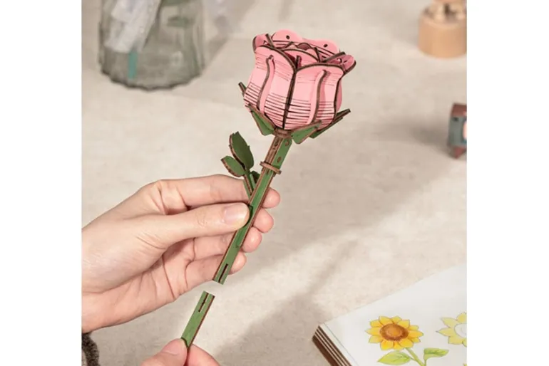 Robotime Rowood Wooden Bloom Craft – Chamomile