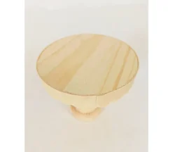 Scalloped Edge Pedestal