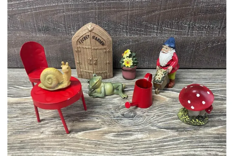 SPC Mini Fairy Garden Beach Scene Set – 18 Piece