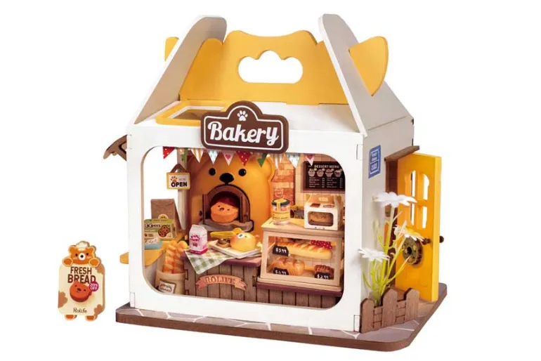 Strawberry Milk Box Mini House Kit