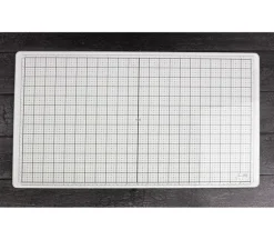 Tim Holtz Glass Studio Mat – White