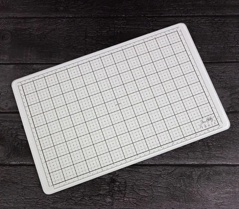Tim Holtz Travel Glass Studio Mat – White