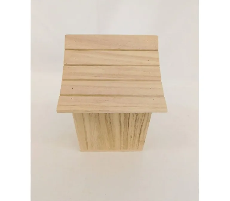 Wood Bird House – Curved Roof