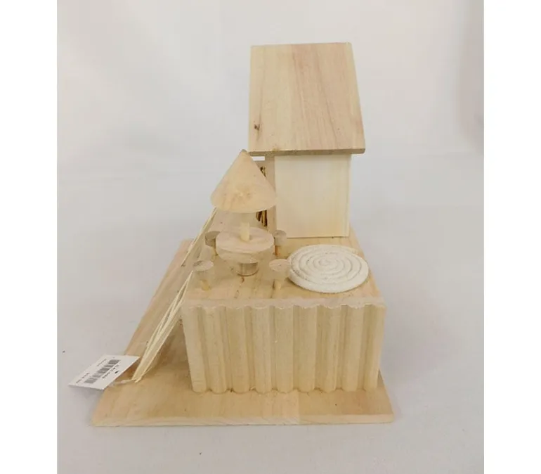 Wood Bird House – Luxury Beach House