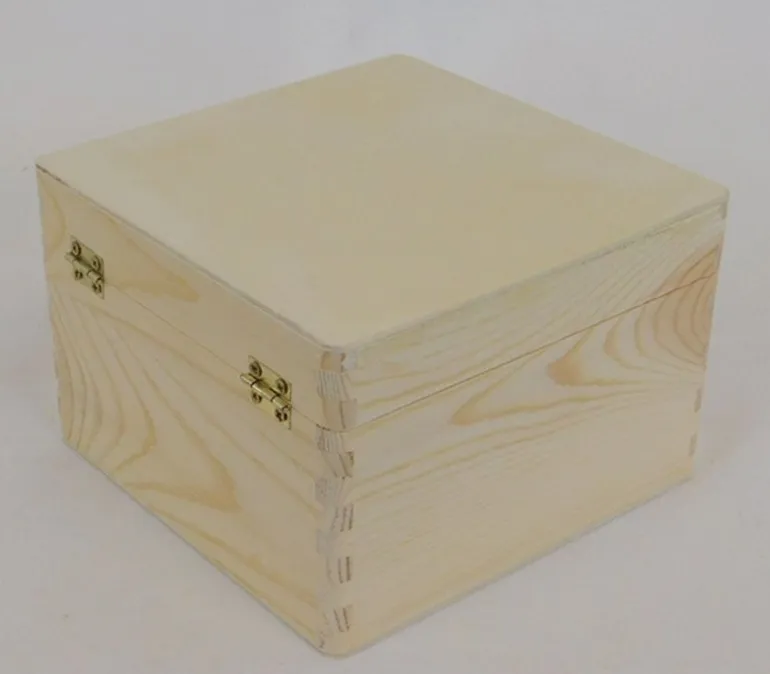 Wood Cigar Box with Gold Latch – Small