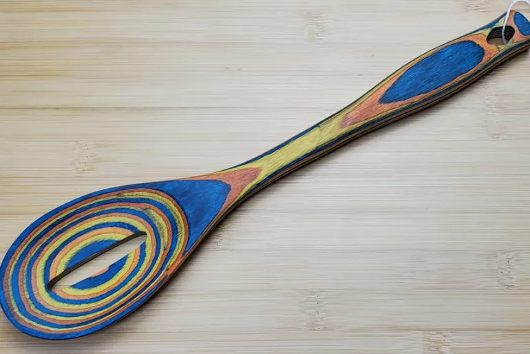 12″ Wooden Slotted Spoon – Horizon